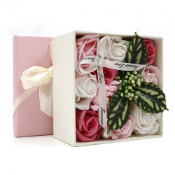 Caixa de presente buquê de flores de sabão - vermelha