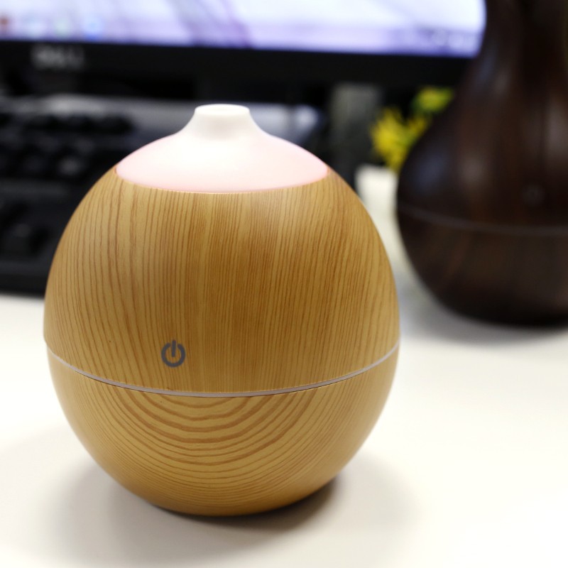 Humidificador aroma forma bola con luz madera pino - AW Regalos